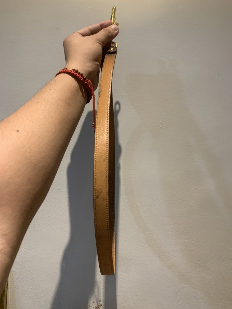 Miu-Miu Vitello Leather Strap (Category: Luxury Accessories) located in Manila. Submitted by moneymann888 (Listing ID 1433639055, Image 3). Description: sf buyer shoulder 35inch.