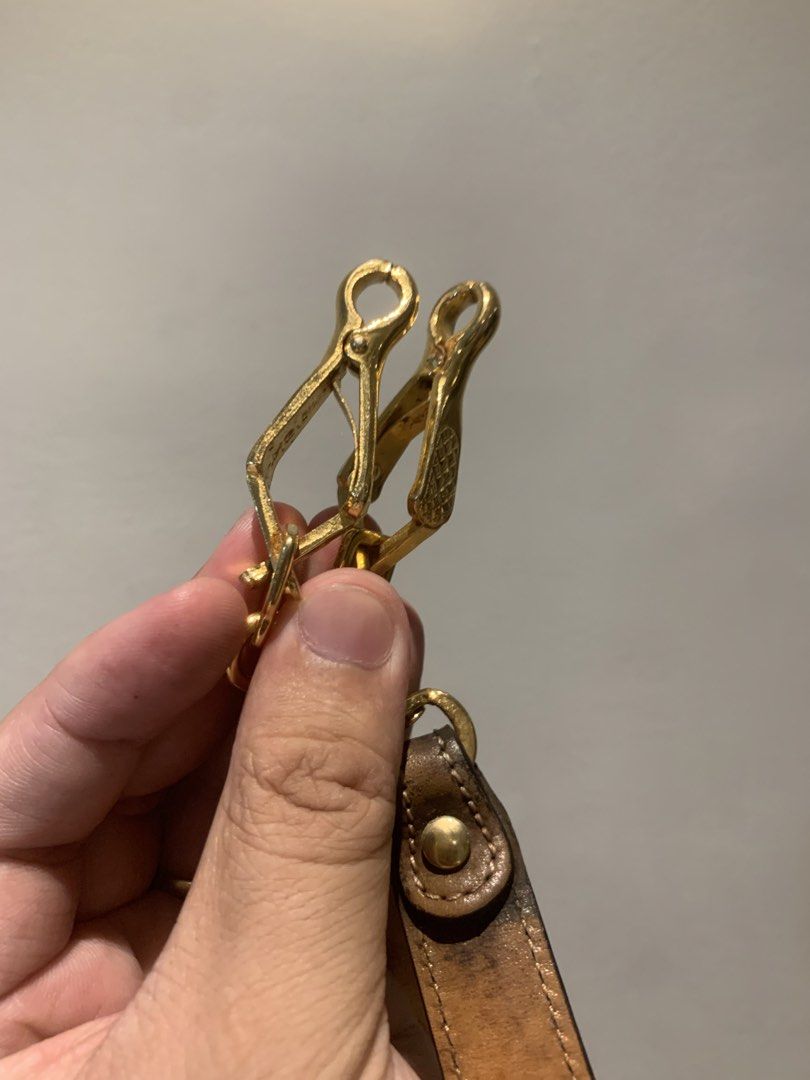Miu-Miu Vitello Leather Strap (Category: Luxury Accessories) located in Manila. Submitted by moneymann888 (Listing ID 1433639055, Image 2). Description: sf buyer shoulder 35inch.