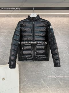 (Category: ) located in . Submitted by fashion.luxe (Listing ID 1433718290, Image 1). Description: .