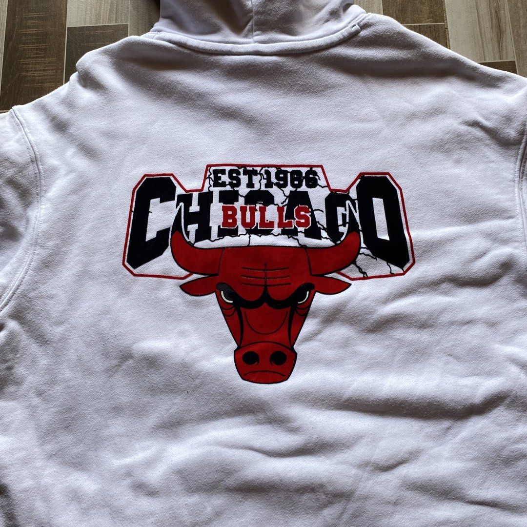 NBA Chicago Bulls Hoodie Jacket (Category: Coats, Jackets and Outerwear) located in San Mateo. Submitted by seventripph (Listing ID 1433759876, Image 3). Description: NBA Chicago Bulls Hoodie Jacket Chenille Finish Logo M on tag 21x28 9.5/10 Color Rate Good Condition Issue: incomplete chenille (4th pic-not noticeable), missing hoodie aglet (5th pic) and washable stain (last pic) Mine 500 .