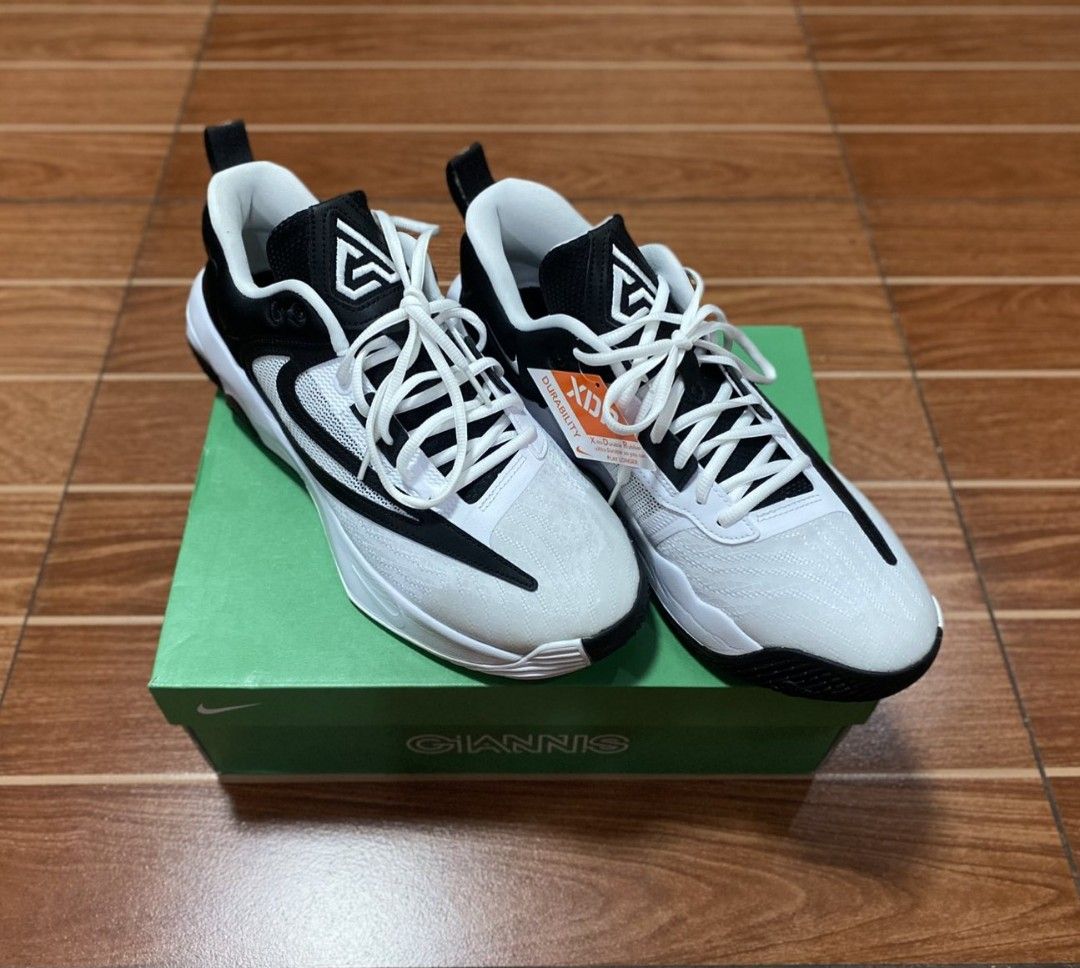Nike Giannis Immortality 3 EP - White/Black (Category: Sneakers) located in Caloocan City. Submitted by jhelly_ulep25 (Listing ID 1433634796, Image 3). Description: - Nike Giannis Immortality 3 EP basketball shoes - Color: White and Black - Size: UK 8, CM 27, EUR 42.5 - Features white laces - Comes with the original box - Box features Nike logo and "Giannis" branding - Orig Price: 4,295.00 Available sizes: - 9 and 8.5.