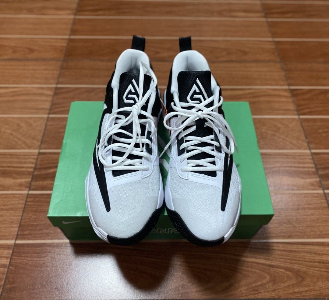 Nike Giannis Immortality 3 EP - White/Black (Category: Sneakers) located in Caloocan City. Submitted by jhelly_ulep25 (Listing ID 1433634796, Image 1). Description: - Nike Giannis Immortality 3 EP basketball shoes - Color: White and Black - Size: UK 8, CM 27, EUR 42.5 - Features white laces - Comes with the original box - Box features Nike logo and "Giannis" branding - Orig Price: 4,295.00 Available sizes: - 9 and 8.5.