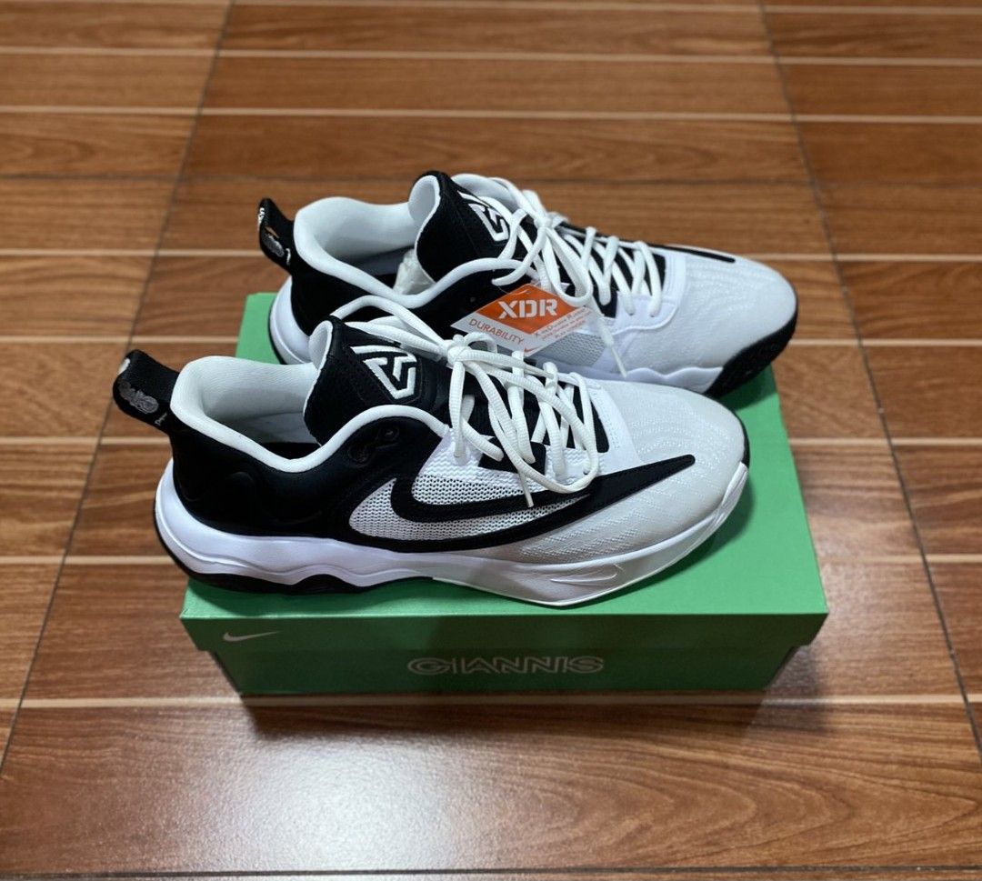 Nike Giannis Immortality 3 EP - White/Black (Category: Sneakers) located in Caloocan City. Submitted by jhelly_ulep25 (Listing ID 1433634796, Image 2). Description: - Nike Giannis Immortality 3 EP basketball shoes - Color: White and Black - Size: UK 8, CM 27, EUR 42.5 - Features white laces - Comes with the original box - Box features Nike logo and "Giannis" branding - Orig Price: 4,295.00 Available sizes: - 9 and 8.5.