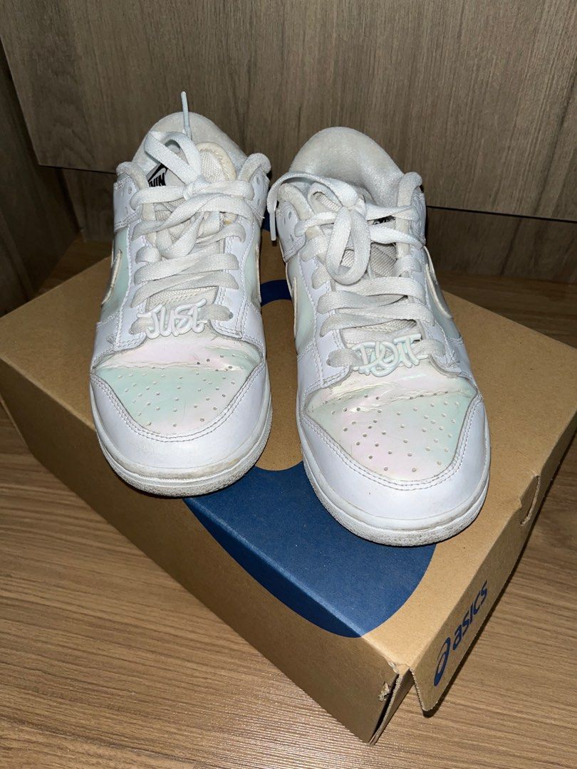 Nike Womens Dunk Low Just Do It White Iridescent US size 7 (Category: Sneakers) located in Makati City. Submitted by jcalacday (Listing ID 1433704427, Image 3). Description: .