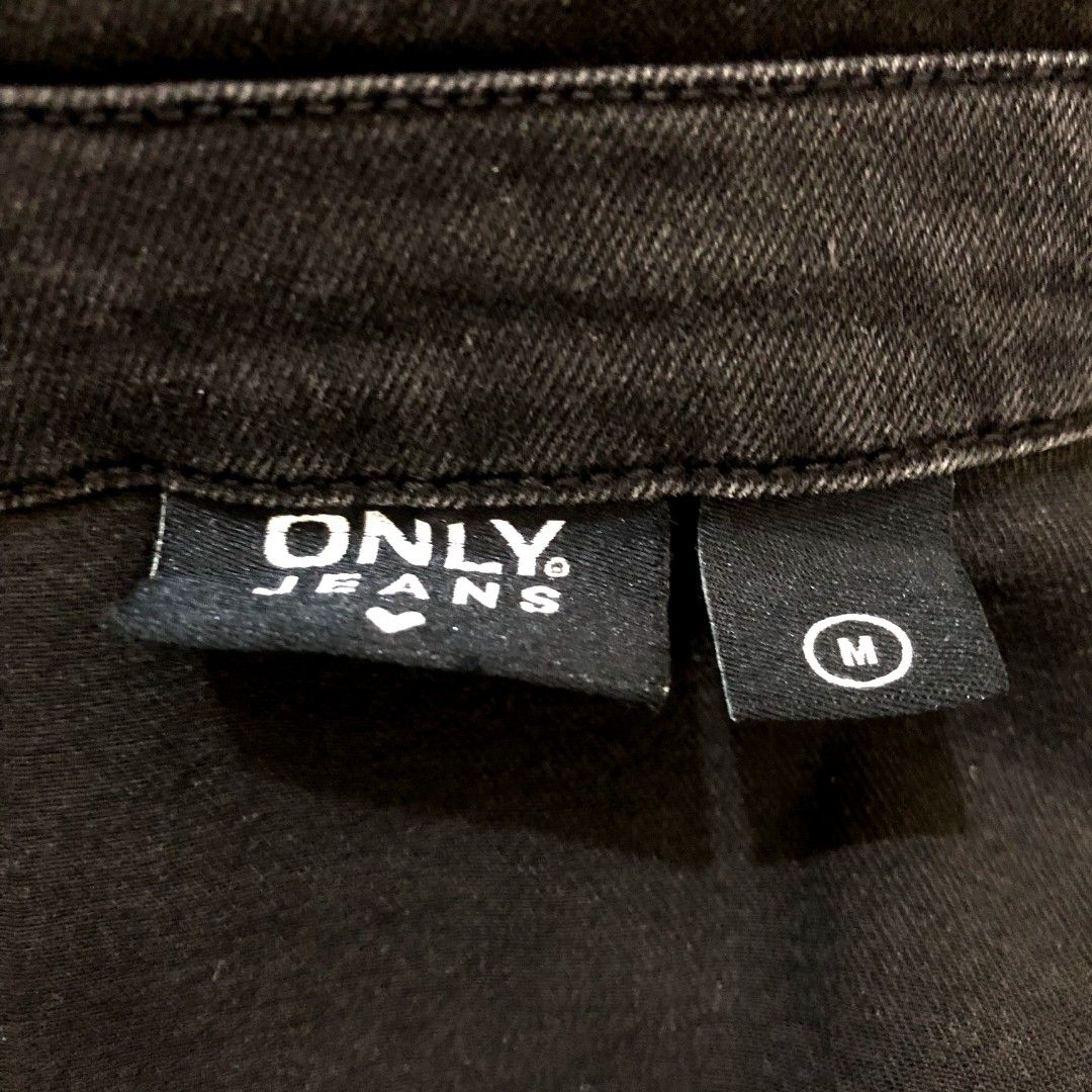 ONLY Jeans Black Denim Dress (Category: Dresses) located in Surigao. Submitted by winterr_solstice (Listing ID 1433727918, Image 2). Description: CONDITION: Like New (10/10) Color: Charcoal Black Size: S-SM Laid flat measurements Bust: 34 inches Waist: 27-28 inches Length: 32 inches * Collared * Zipper Down * Short Sleeves * Puffed Sleeves * Garterized Sleeves * Side Pockets * Semi-Stretchable * Garterized Back Waist * M on Tag * Brand: ONLY JEAN