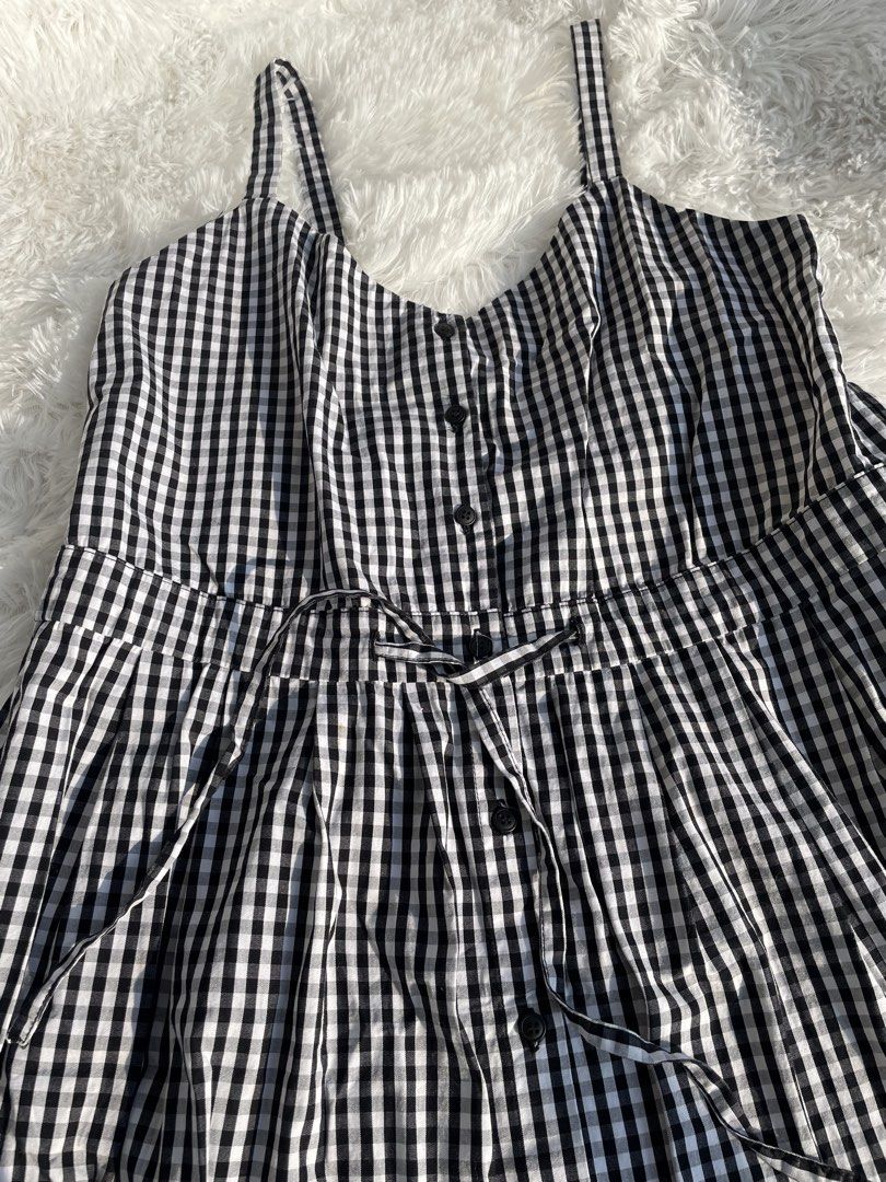 plaid sleeveless dress (Category: Dresses) located in Quezon City. Submitted by rewear.ky (Listing ID 1433685676, Image 2). Description: issue: missing one button bust: 35 inches length (from straps): 44 inches waist (if not tied): 37 inches best fit medium with pockets.