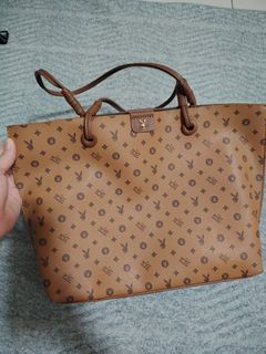 (Category: ) located in . Submitted by cindys-closet (Listing ID 1433740604, Image 1). Description: .