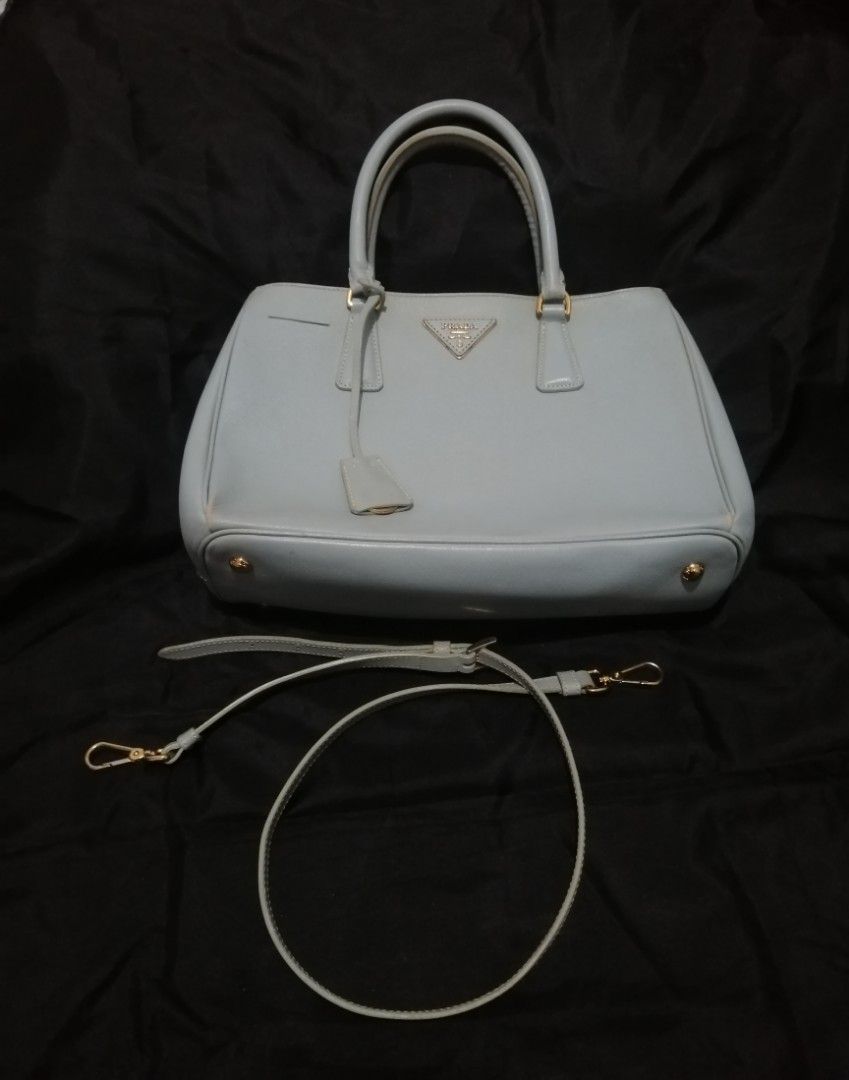 Prada saffiano Galleria (Category: Luxury Bags & Wallets) located in Caloocan City. Submitted by anthriftdepot (Listing ID 1433781528, Image 1). Description: Minimal sign of usage Still in good condition complete tag No major issue See photo for reference.