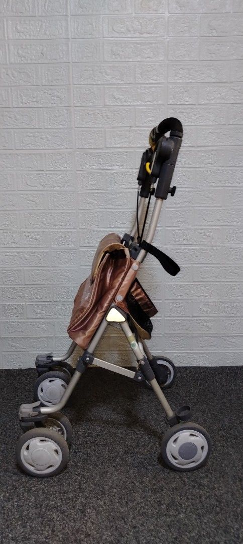 Rollator Combi Brand (Japan brand) (Category: Other Assistive Aids) located in Dasmarinas. Submitted by sheanne0828 (Listing ID 1433603300, Image 1). Description: Foldable rollator or push walker for adult and elderly. .