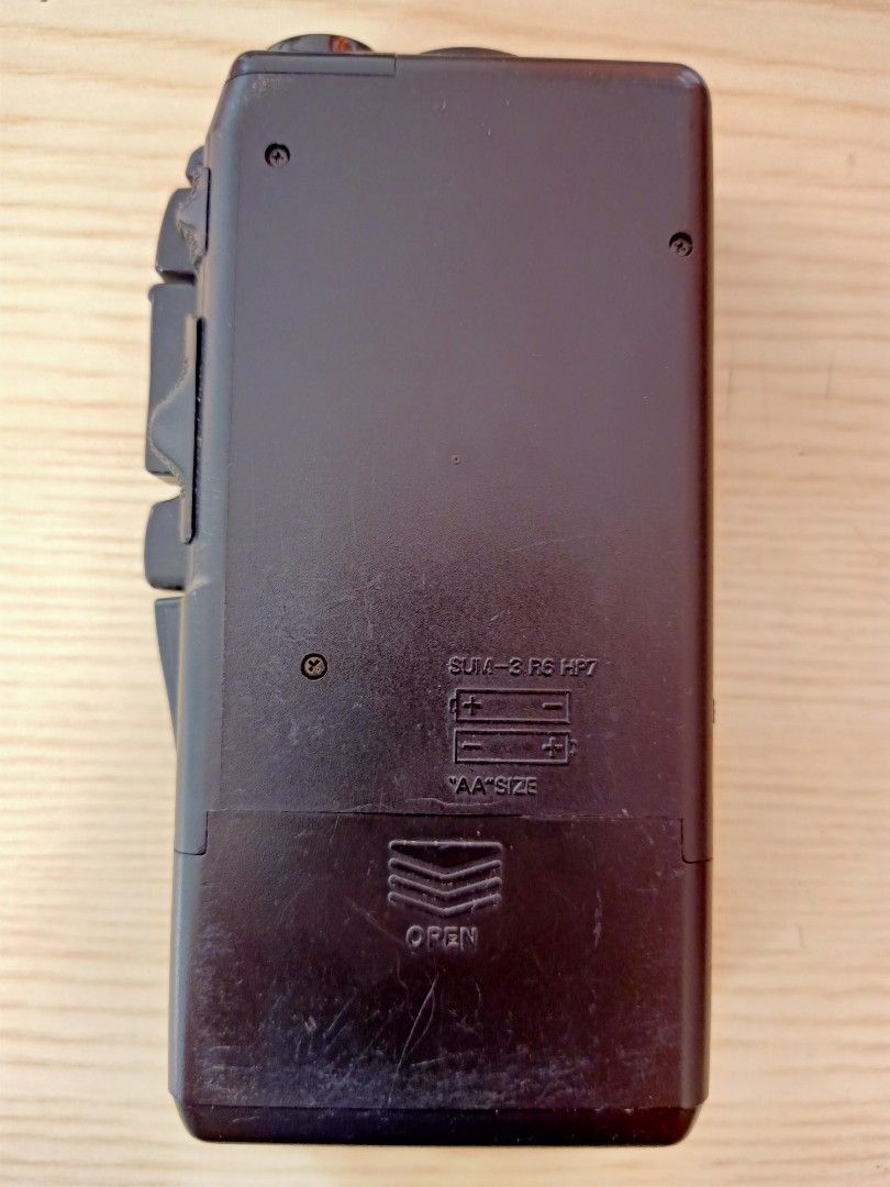 Sanyo talk book microcassette player (Category: Portable Audio Accessories) located in Las Pinas. Submitted by the_recycle_shop (Listing ID 1433781273, Image 2). Description: Good working condition Fully functional playing recording ff rew all functional 2 AA battery for power .