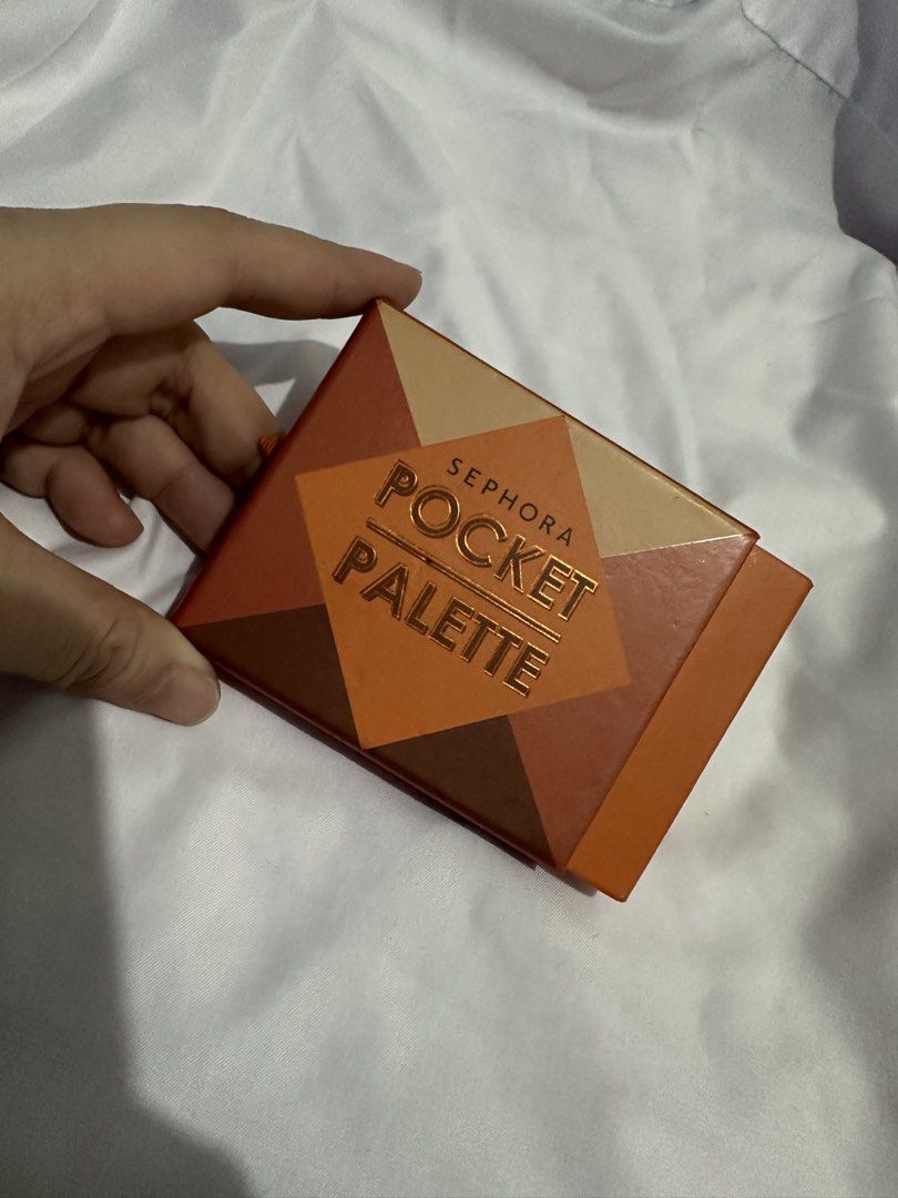 Sephora Pocket Palette (Category: Makeup) located in Pasay City. Submitted by j9declutter (Listing ID 1433721374, Image 1). Description: Decluttering! Selling low!!! Pick-up via grab/move it/joyride/angkas/lalamove. Meet-up location: Lrt Edsa station NO COD! If in doubt, wag bumili 😁 You can pay thru BPi & Gcash only. Happy shopping! ❤️❤️❤️ - Sephora Pocket Palette - Six eyeshadow shades - Warm tones - Matte and shimmer finishes - Compact and tr