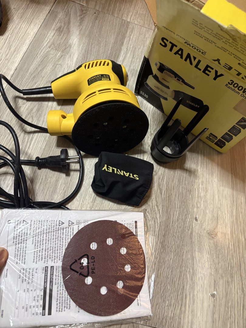 STANLEY RANDOM ORBITAL SANDER, Commercial & Industrial, Construction ...