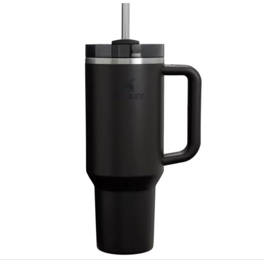 Stanley tumbler (Category: Water Bottles & Tumblers) located in Singapore. Submitted by frostyberry (Listing ID 1433726890, Image 2). Description: .