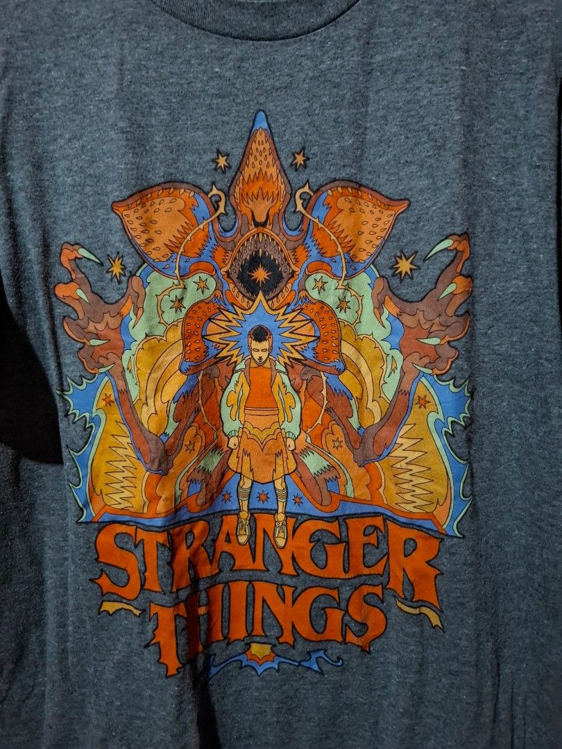 Stranger Things Graphic Tee (Category: Tshirts & Polo Shirts ) located in Victorias. Submitted by doc_keith (Listing ID 1433732182, Image 2). Description: - Gray Stranger Things graphic tee - Features a colorful graphic - Size: Medium (19.5x28) - Condition: Good 400+sf Negros Occidental .