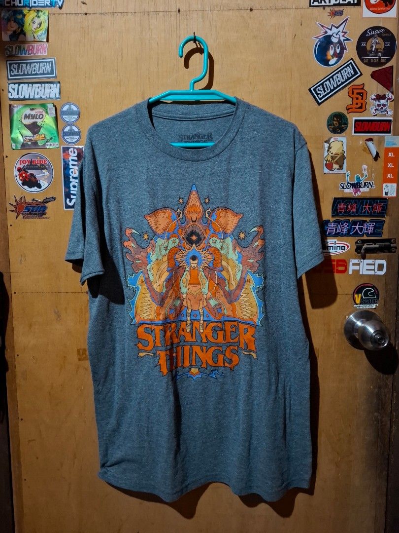 Stranger Things Graphic Tee (Category: Tshirts & Polo Shirts ) located in Victorias. Submitted by doc_keith (Listing ID 1433732182, Image 1). Description: - Gray Stranger Things graphic tee - Features a colorful graphic - Size: Medium (19.5x28) - Condition: Good 400+sf Negros Occidental .