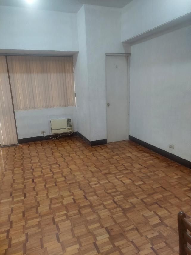 Studio unit in Prince Plaza 2 Makati (Category: Apartments & Condos) located in Manila. Submitted by nebgene (Listing ID 1433622560, Image 1). Description: Studio Unfurnished unit in The Prince Plaza 2 unit on the 10th floor walking distance to Greenbelt 5 and Ayala Avenue For Long-term lease ONLY Rate includes the dues No Parking Not for AirBNB Can furnish but with rate adjustment Direct lease only.