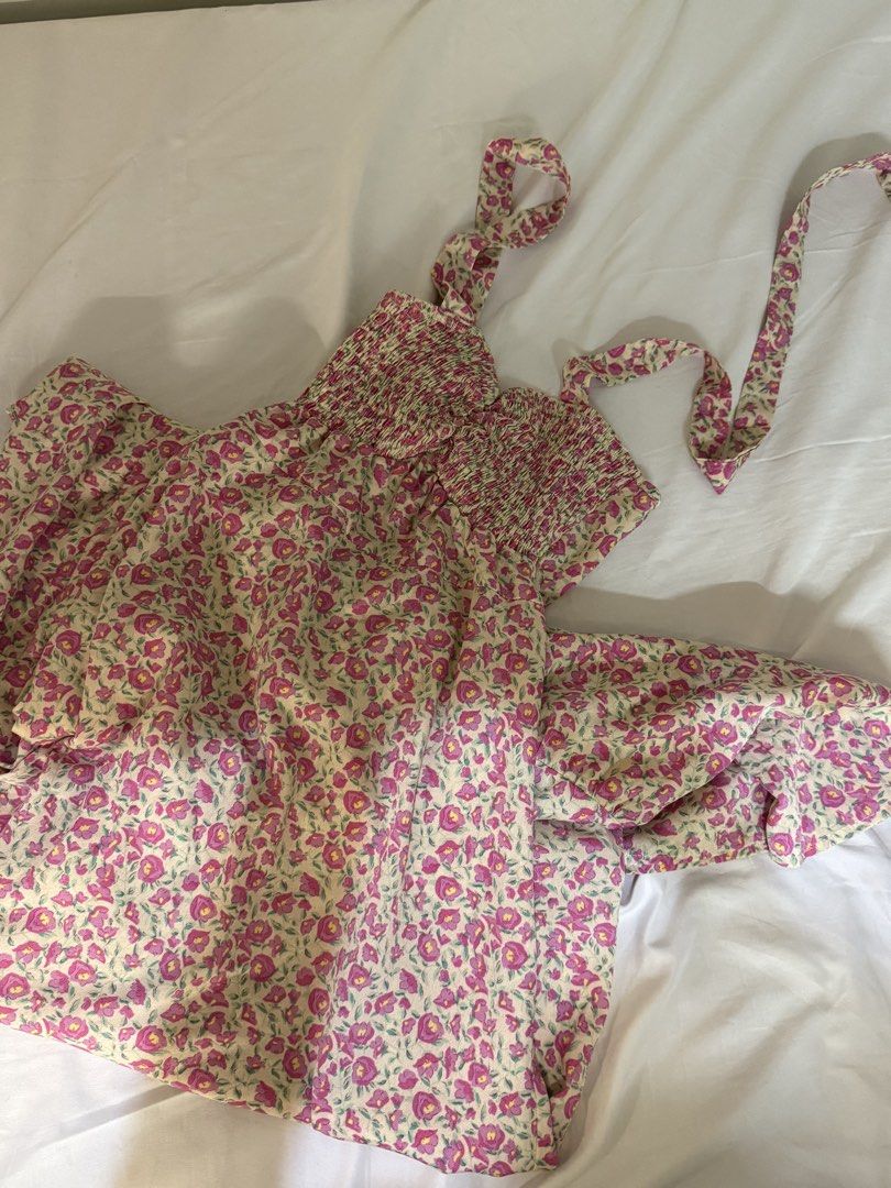 Summer Floral Halter Dress (Category: Sleeveless) located in Manila. Submitted by soniangelx (Listing ID 1433700185, Image 1). Description: - Pink Floral Summer Dress - Tie straps - Lightweight fabric .
