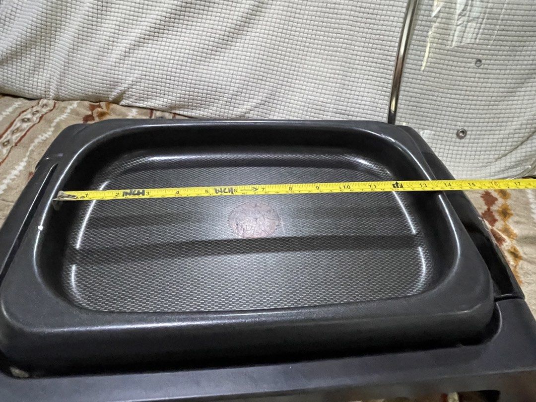 Tefal Griller Cooker 220v Untested No AC wire As is basis (Category: Cookers) located in Caloocan City. Submitted by red_rob (Listing ID 1433715215, Image 3). Description: Tefal Griller Cooker Original from Korea 220v (no ac wire) UNTESTED - di ko ma try kakaiba un saksakan nya 3 pin ma may kanal (kindly chek pix) Holder ng takip - kayo na maglagay mura lang yan Physically maganda pa at Maayos na maayos - kita sa picx Again whats on pix un lang. 