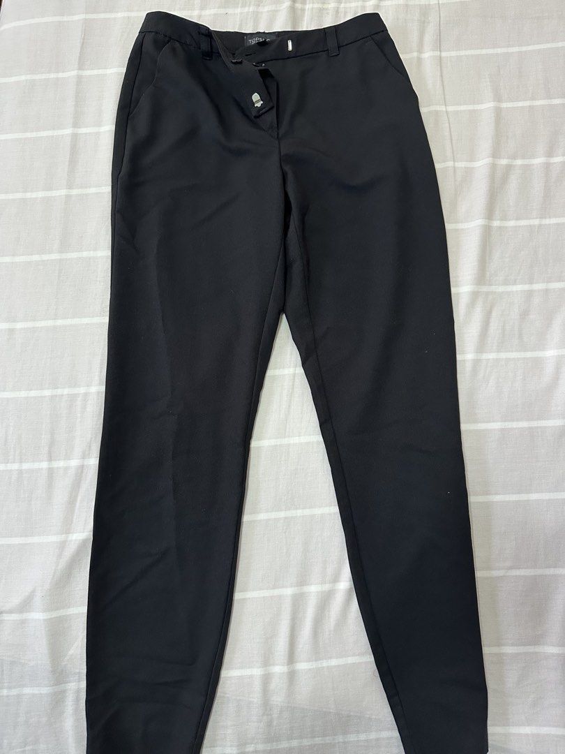 Topshop Trousers (Category: Other Bottoms) located in Angono. Submitted by beamthings (Listing ID 1433603813, Image 1). Description: Topshop Trousers - size XS - used 2x - no issues !!! RFS: moving abroad permanently, everything must go !.