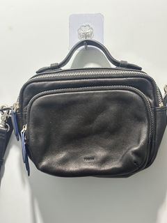 （分類：）位於 。 由 puppypupp 提交（商品編號 1433675981，圖片 1）。簡介： 。