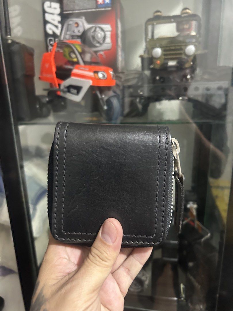 Tough jeans Leather Zip Around Wallet (Category: Wallets & Card Holders) located in Lubao. Submitted by 23dang (Listing ID 1433700505, Image 1). Description: - Black leather zip-around wallet - Brand: Tough - Main compartment - Small inner pocket - Leather zipper pull - Classic design .