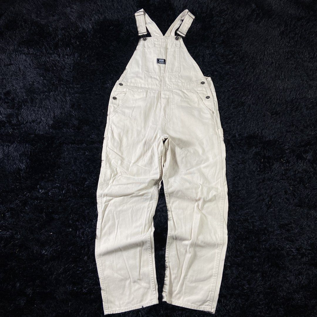 Vans Ground Work Overall White Denim in 32-34 (Category: Sets & Coordinates) located in Naga. Submitted by rackstar4400 (Listing ID 1433748657, Image 1). Description: Vans Ground Work Overall White Denim – 32–34 | Workwear / Streetwear Overalls Original Vans Ground Work Overall in White Denim, fits waist 32–34. Features a durable denim build with a classic workwear overall design, perfect for skate, streetwear, or utility-inspired outfits. 📌 Bra