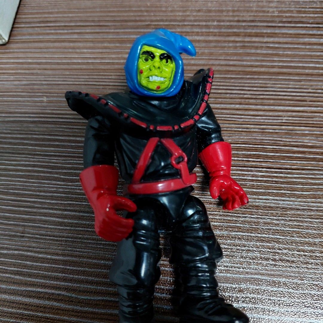 Vintage Action Figures (Category: Action & Battle Toys) located in Pasig City. Submitted by liezel-liezel (Listing ID 1433752514, Image 3). Description: Vintage Dungeons and Dragons ** SOLD ** Vintage Robotech Pasig City location Shipping at your expense.