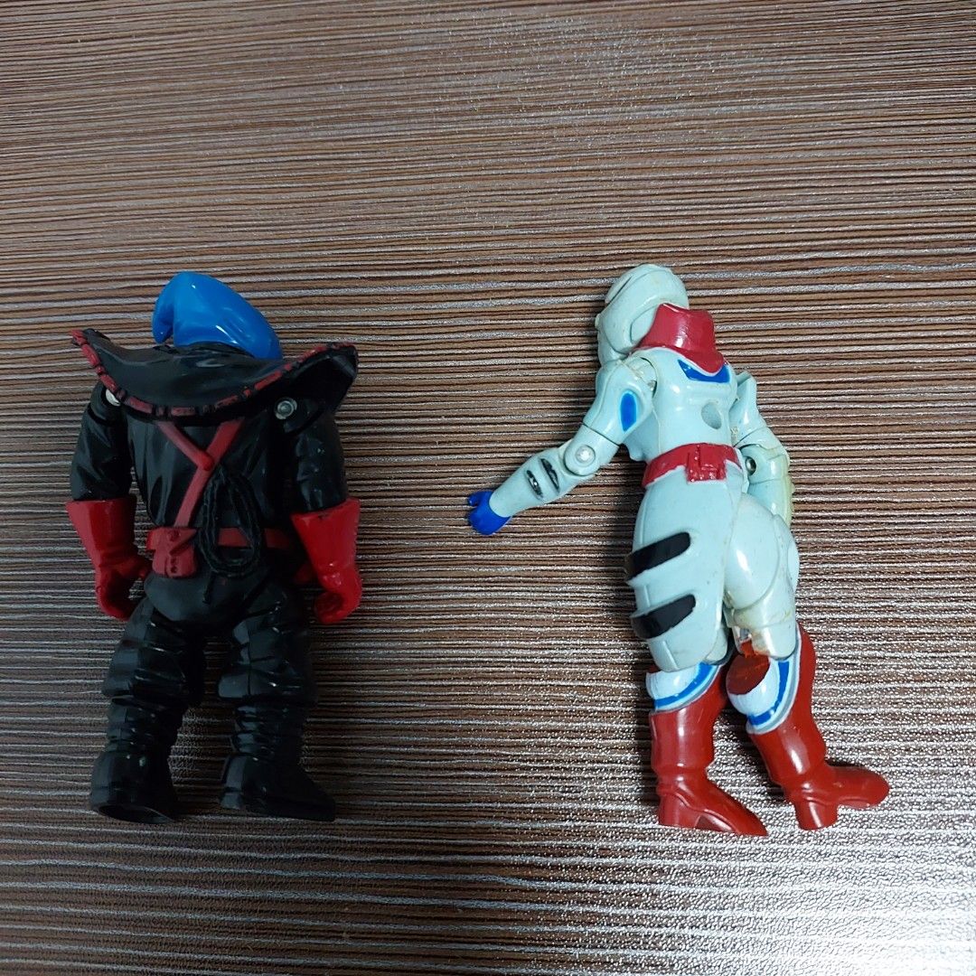 Vintage Action Figures (Category: Action & Battle Toys) located in Pasig City. Submitted by liezel-liezel (Listing ID 1433752514, Image 2). Description: Vintage Dungeons and Dragons ** SOLD ** Vintage Robotech Pasig City location Shipping at your expense.