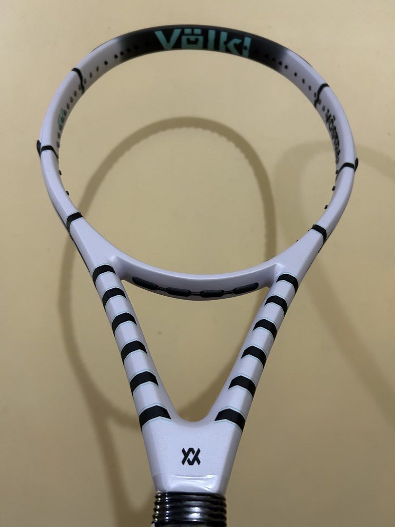 Volkl Vostra v2 Tennis Racket (Category: Racket and Ball Sports) located in Muntinlupa City. Submitted by mbelda09 (Listing ID 1433624960, Image 2). Description: Volk Vostra V2 115 sq inch 265 grams 27.6 inch length 16x19 Brand new Grip 3 6,800 pesos Alabang / BGC.