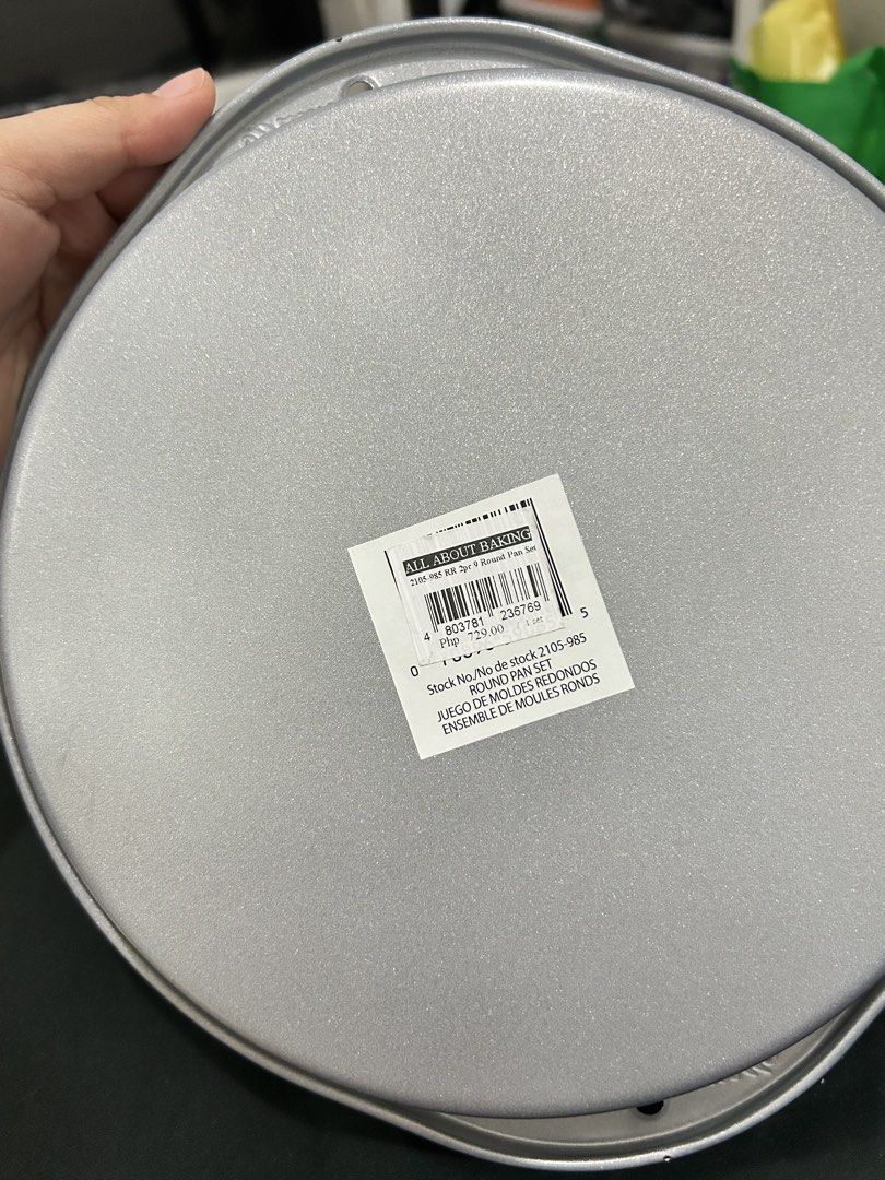 WILTON BAKING PAN (Category: Bakeware) located in Manila. Submitted by _snapnsell (Listing ID 1433670111, Image 2). Description: 10 pcs available.