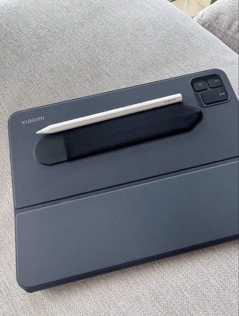 Xiaomi Pad 7 Tablet with Keyboard and Stylus (Category: Android) located in Pasay City. Submitted by lizj88 (Listing ID 1433638718, Image 2). Description: Xiaomi Pad 7 8/256gb with xiaomi Keyboard and Pen BLUE ‼️Complete w/ box and charger Inclusion: Xiaomi Pen Xiaomi Keyboard Tempered glass Good as new No scratch or dents.