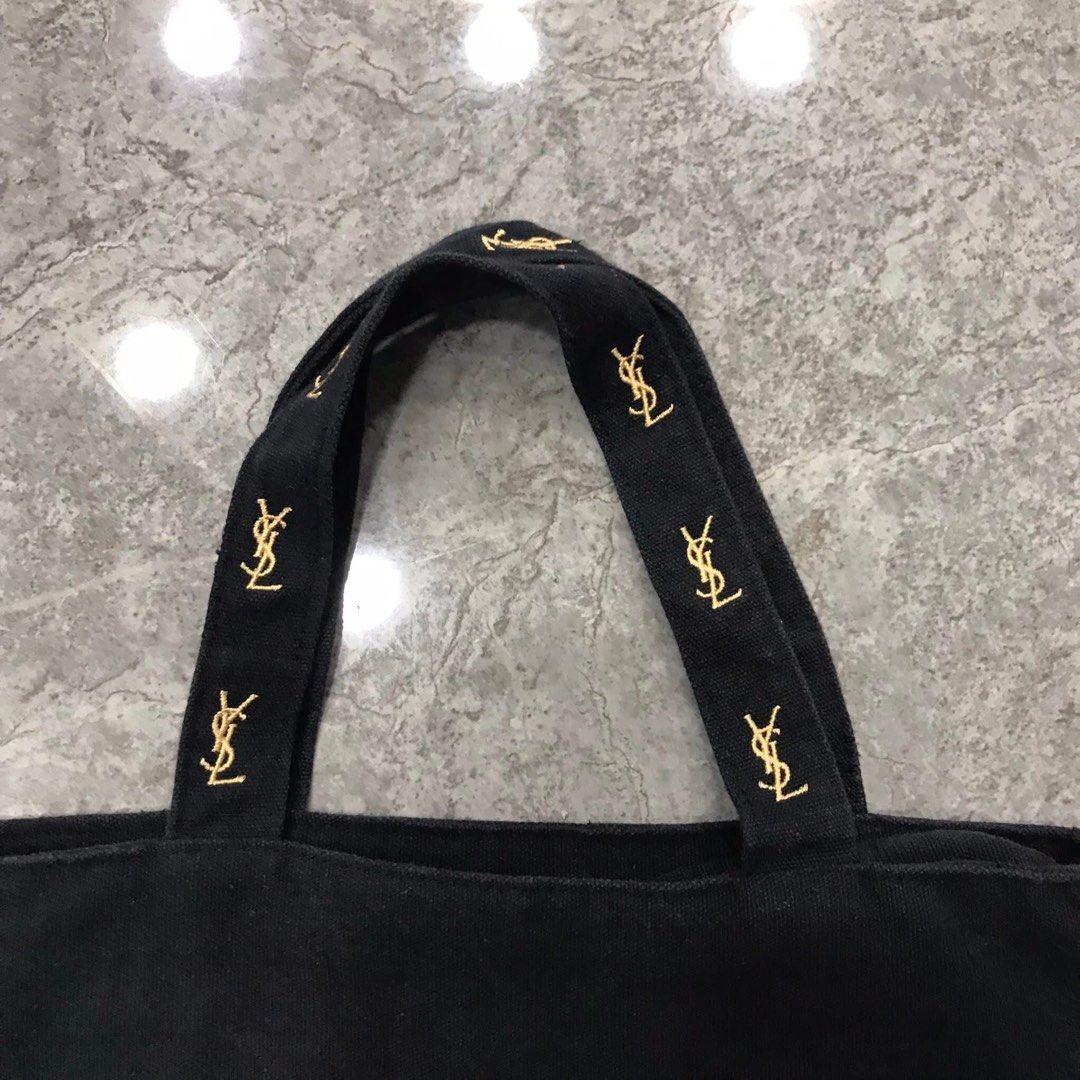 Yves Saint Laurent Canvas Tote Bag (Category: Luxury Bags & Wallets) located in Bacolod City. Submitted by cdargg (Listing ID 1433749970, Image 3). Description: Ysl Canvas Tote Bag •Measurements: Width 14in Length 13in •9.5/10 Color Rate •Excellent Condition •No issue.