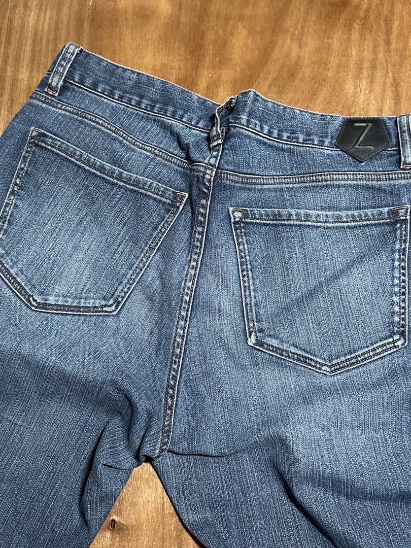 Z Zegna Denim Straight Pants (Category: Jeans) located in Bacolod City. Submitted by dannnsoy (Listing ID 1433615341, Image 3). Description: Z Zegna Denim Straight Pants •In very good condition •Dimension: 31”-32”x41” •Issue: Altered length and signs of usage •Price: 799 only 📍Note: Color may vary to due lighting and camera resolution. .