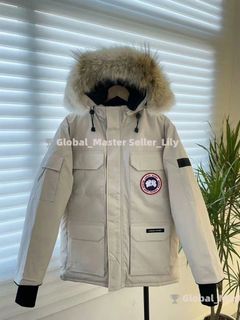 (Category: ) located in . Submitted by fashion.luxe (Listing ID 1433931438, Image 1). Description: .