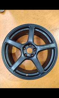 (Category: ) located in . Submitted by ls.tyres (Listing ID 1363021412, Image 1). Description: .