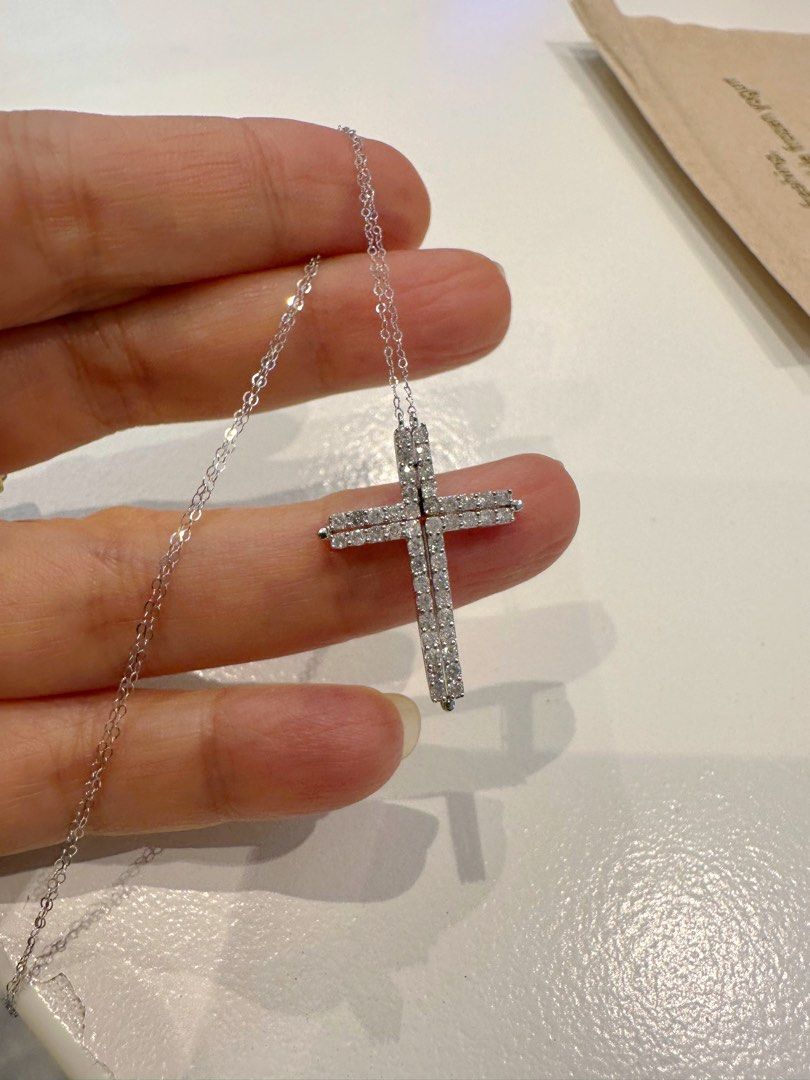 2 in 1 Cross Diamond Necklace (Category: Necklaces) located in San Juan City. Submitted by fabbagger62976 (Listing ID 1433897139, Image 3). Description: 2 in 1 cross diamond necklace -17" 1.8g 18k wg / natural dias - fixed price .
