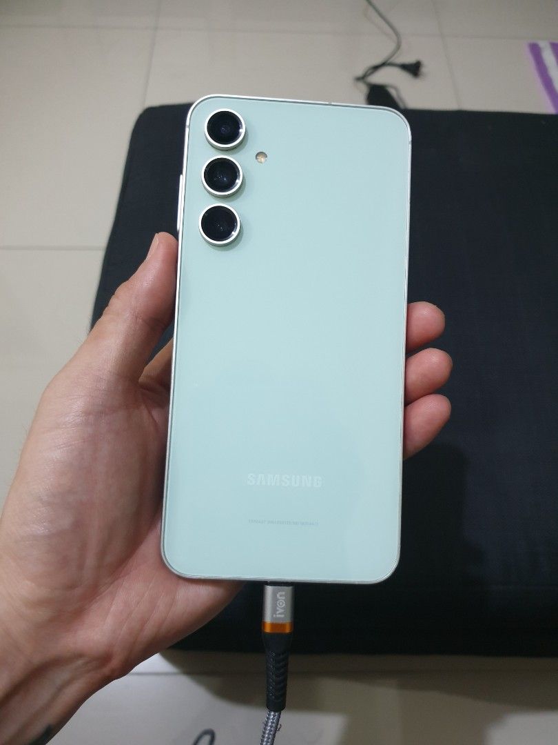 2nd Samsung galaxy S 23FE for sales (Category: Samsung) located in Manila. Submitted by served507880091 (Listing ID 1433904305, Image 3). Description: 📱 Samsung Galaxy S23 FE (Korea Purchased 🇰🇷) ✔ 100% original (bought in Korea) ✔ Factory unlocked (all SIM working) ✔ No issue / fully working ✔ Smooth performance (gaming, daily use) 📌 Condition: * Screen is clean (no cracks) * With minimal scratches on frame (see photos) * Overall good workin