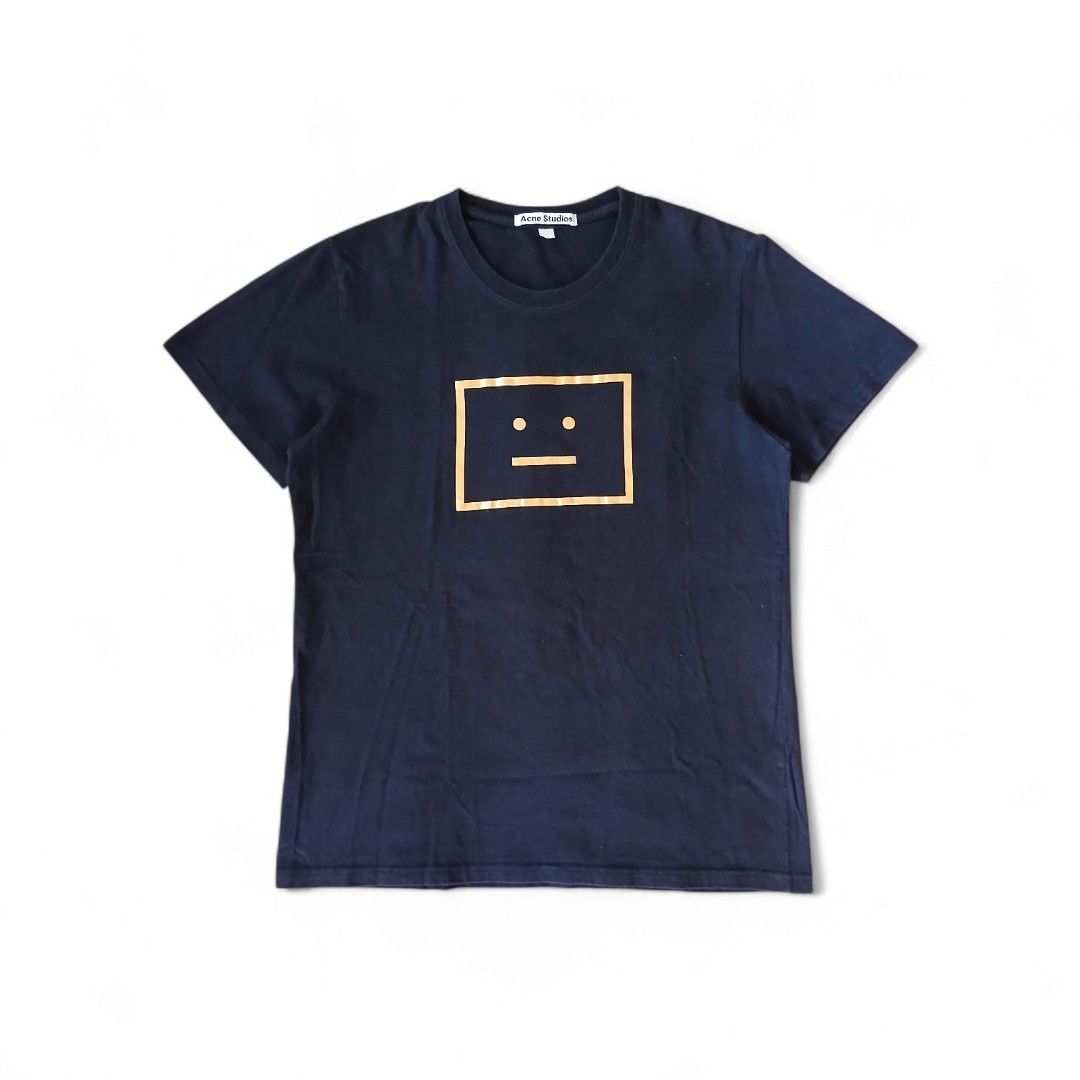 Acne Studio Tee (Category: Tshirts & Polo Shirts ) located in Santa Fe. Submitted by nelkristiane (Listing ID 1433837858, Image 1). Description: Acne Studios Tee Size:(20×27) Condition: Good Issue:None Colorate:9/10 Price:350 Pm for more details.