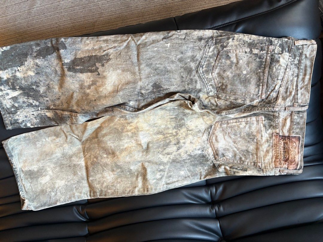 Acne Studios oil splatter jeans (Category: Jeans) located in Quezon City. Submitted by nmuy05 (Listing ID 1433855024, Image 2). Description: - Acne Studios jeans - Distressed design - Button fly - Classic five-pocket style - Leather Acne Studios logo patch - Size: EUR 48 - Material: 100% cotton.