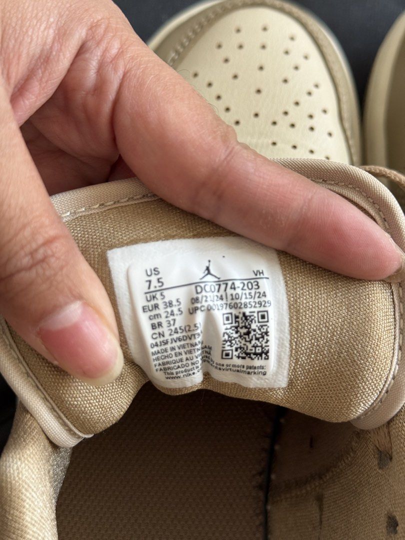 Air Jordan 1 Low DC0774-203 (Category: Sneakers) located in Bacoor. Submitted by patttsarge (Listing ID 1433855760, Image 3). Description: - Air Jordan 1 Low sneakers - Color: Tan and cream - Size: US 7.5 / EUR 38.5 / CM 24.5 - Classic low-top design Used 3x only 2500php 📍Bacoor Cavite.