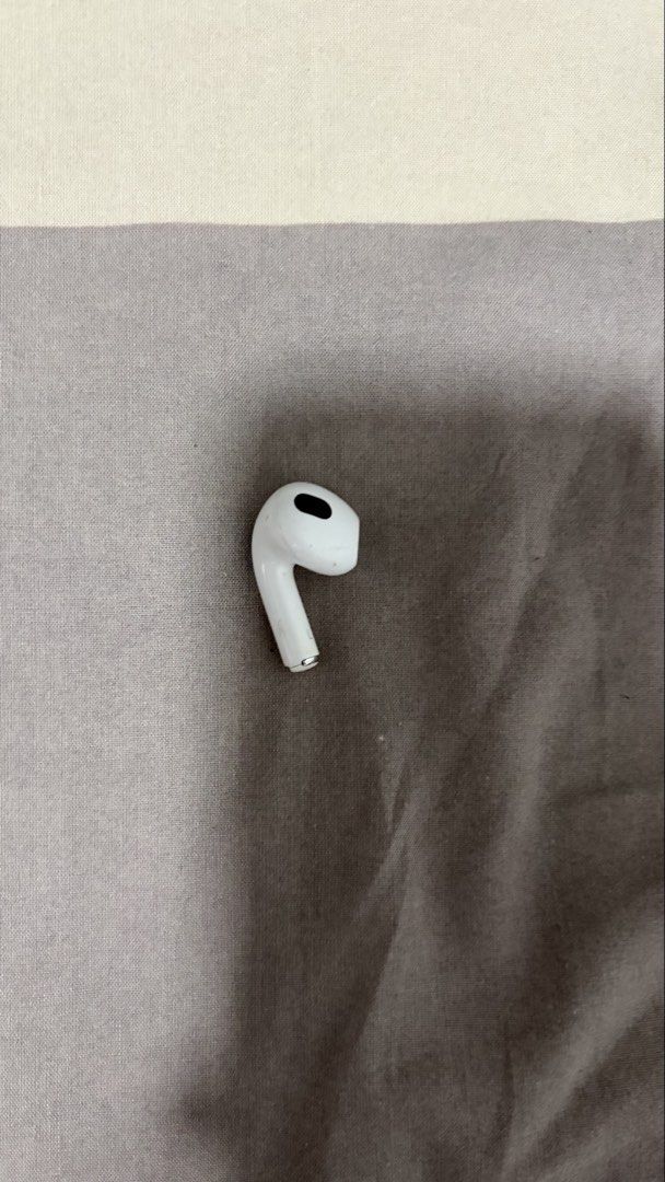 AirPods 3rd Generation - Earpod only435800133159495681