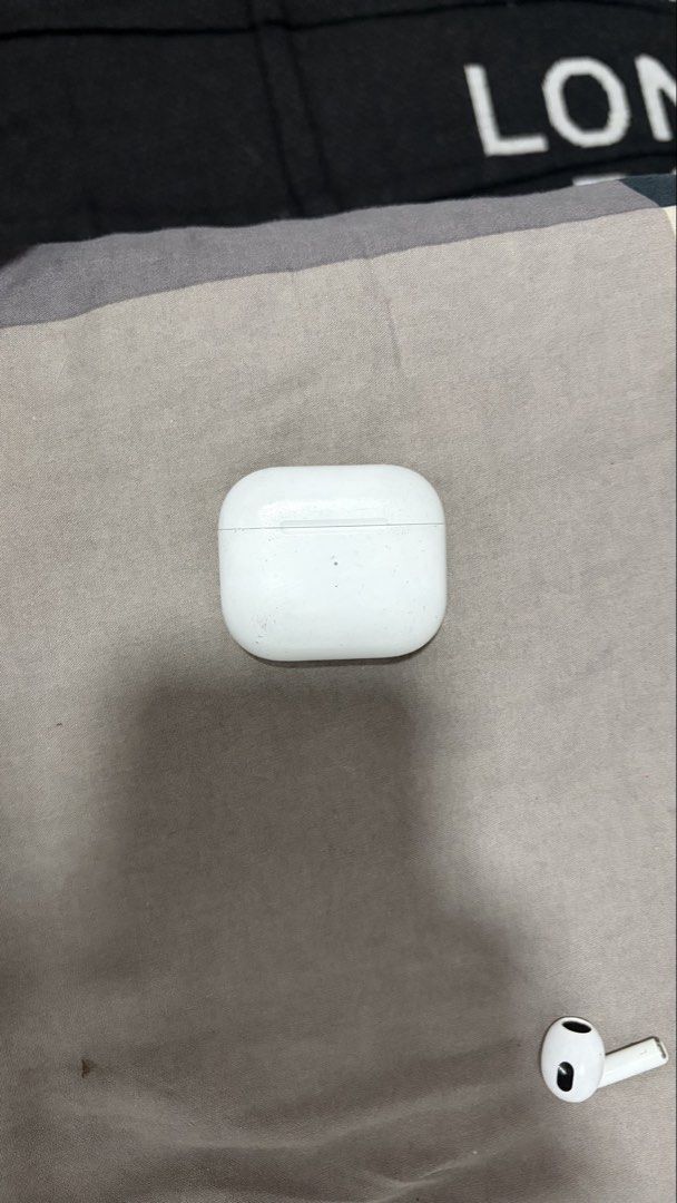 AirPods Gen 3 Case only