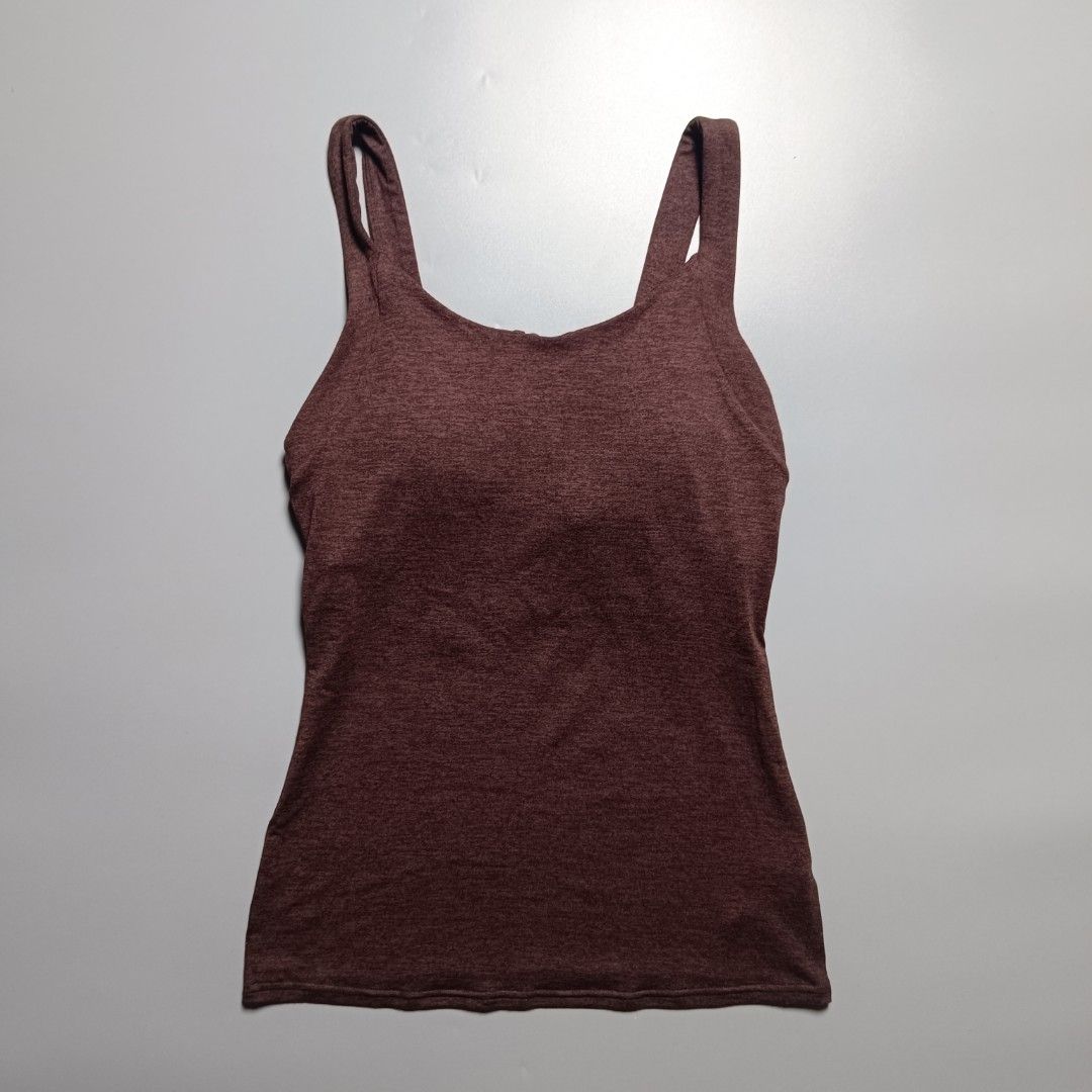 Alo Yoga Women's Heathered Ribbed Top (Category: Activewear) located in Las Pinas. Submitted by jmbl.thrds (Listing ID 1433930610, Image 1). Description: Alo Yoga Women's Heathered Ribbed Top 13.5x22.5 No flaws.