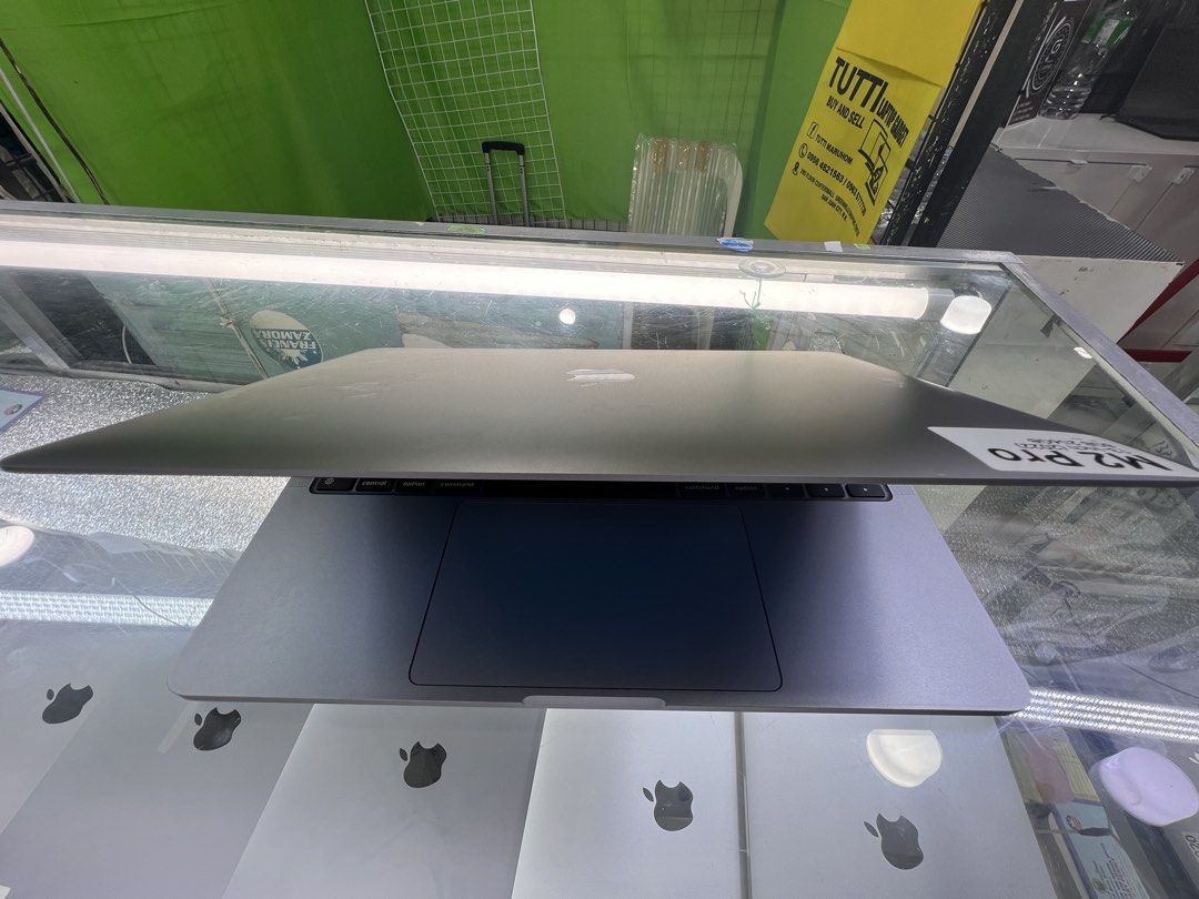 Apple MacBook Pro 13-inch M2 Pro (2022) (Category: Laptops & Notebooks) located in Manila. Submitted by vaniextura (Listing ID 1433846227, Image 2). Description: - Apple MacBook Pro 13-inch -Apple M2 chip - 8GB RAM - 256GB storage - cycle count 112 -max capacity 94% -condition normal - space gray - Retina display - Includes keyboard and trackpad - macOS interface - Good physical condition.