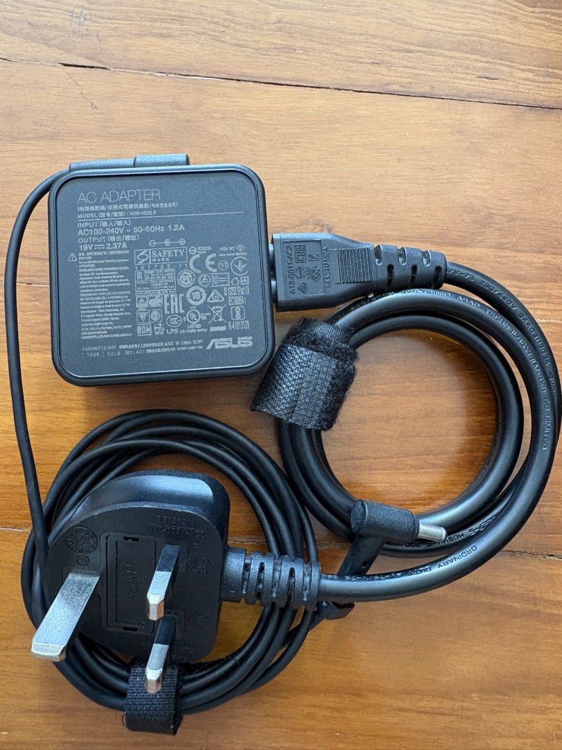 ASUS AC Adapter 18V 1.75A441449248373483520