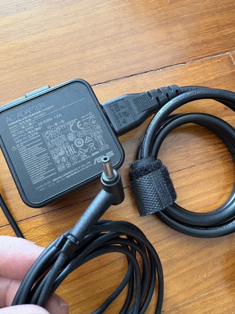 ASUS AC Adapter 18V 1.75A441449248373483521