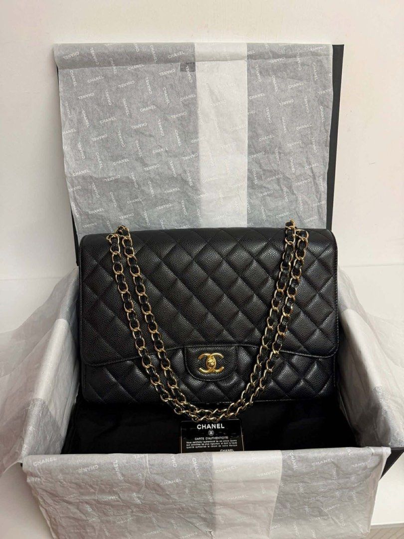 Authentic Chanel Classi Maxi Caviar Single flap (Category: Luxury Bags & Wallets) located in Quezon City. Submitted by jhaediah (Listing ID 1379076729, Image 1). Description: Classic Maxi single flap 34cm Black Caviar GHW 14holo With card and dust bag Hk pasbuy ♥️4.23.16.