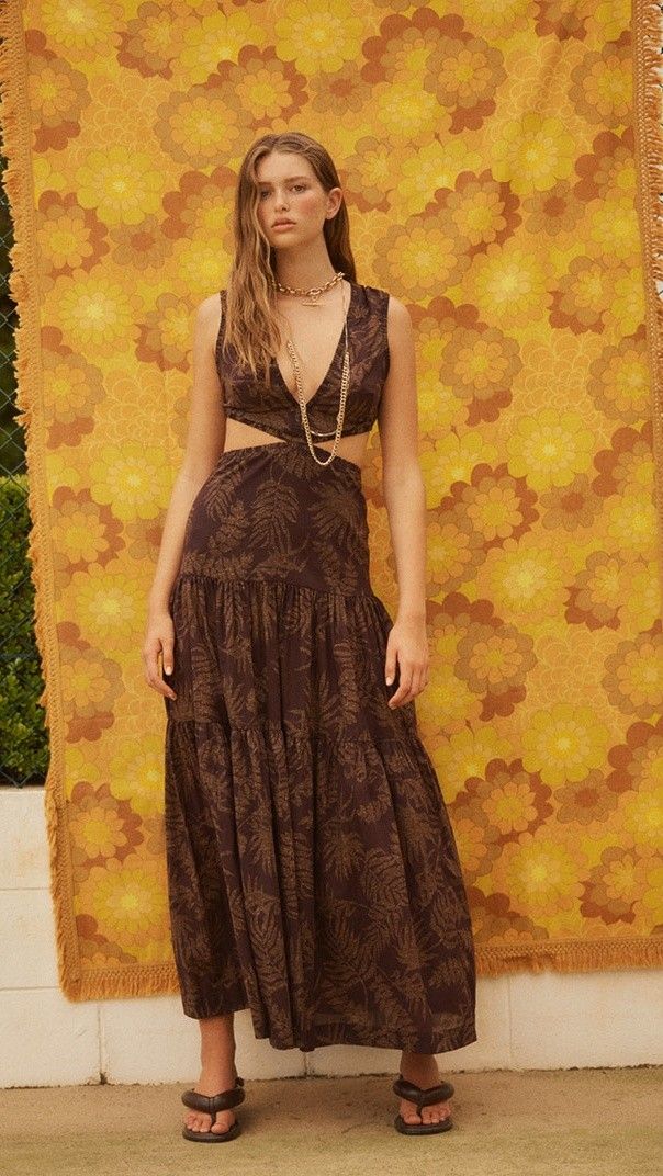 BEC + BRIDGE Desert Palm Maxi Dress (Category: Dresses) located in Marikina City. Submitted by alikeith.collective (Listing ID 1433973595, Image 2). Description: Bec + Bridge Desert Palm Maxi Dress Size: L/AU 12/US 8 Condition: New with tag Composition: 100% Cotton V-neckline. Waist cutout detailing that extends to an open back. Finished with a flowing tiered maxi skirt. House of CB Shona Joy Zara.