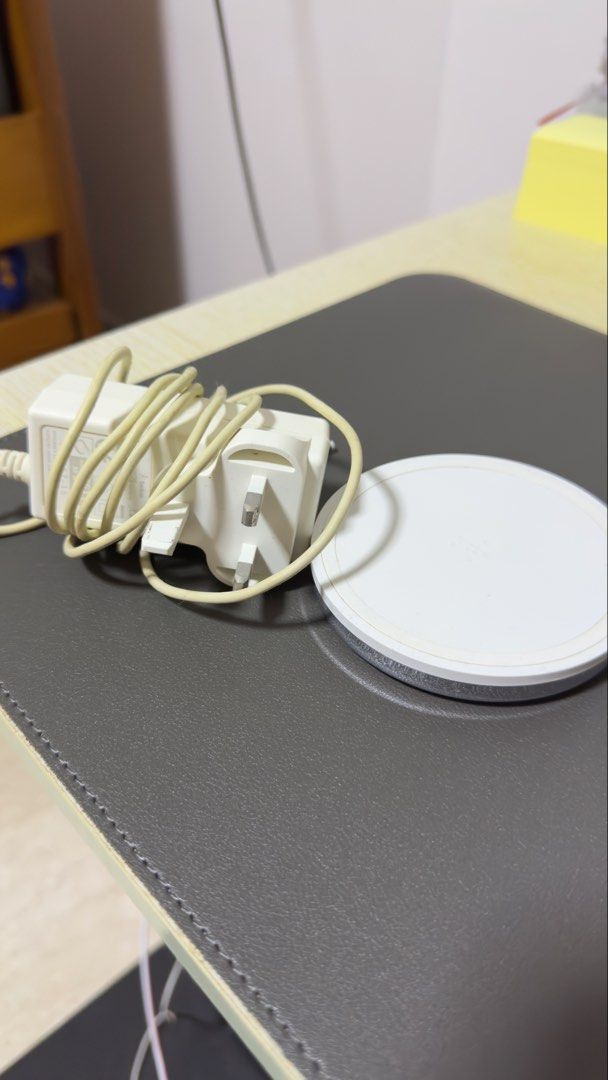 Belkin Qi Wireless Charger 10W439436176985303040