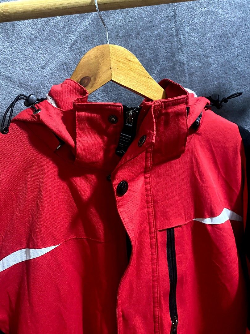 Bellamoda outdoor jacket (Category: Coats, Jackets and Outerwear) located in Manila. Submitted by thriftopia.ph (Listing ID 1433805069, Image 3). Description: dimes : 24 by 28 colorrate : 9/10 condition : 9/10 issue : see last pic.